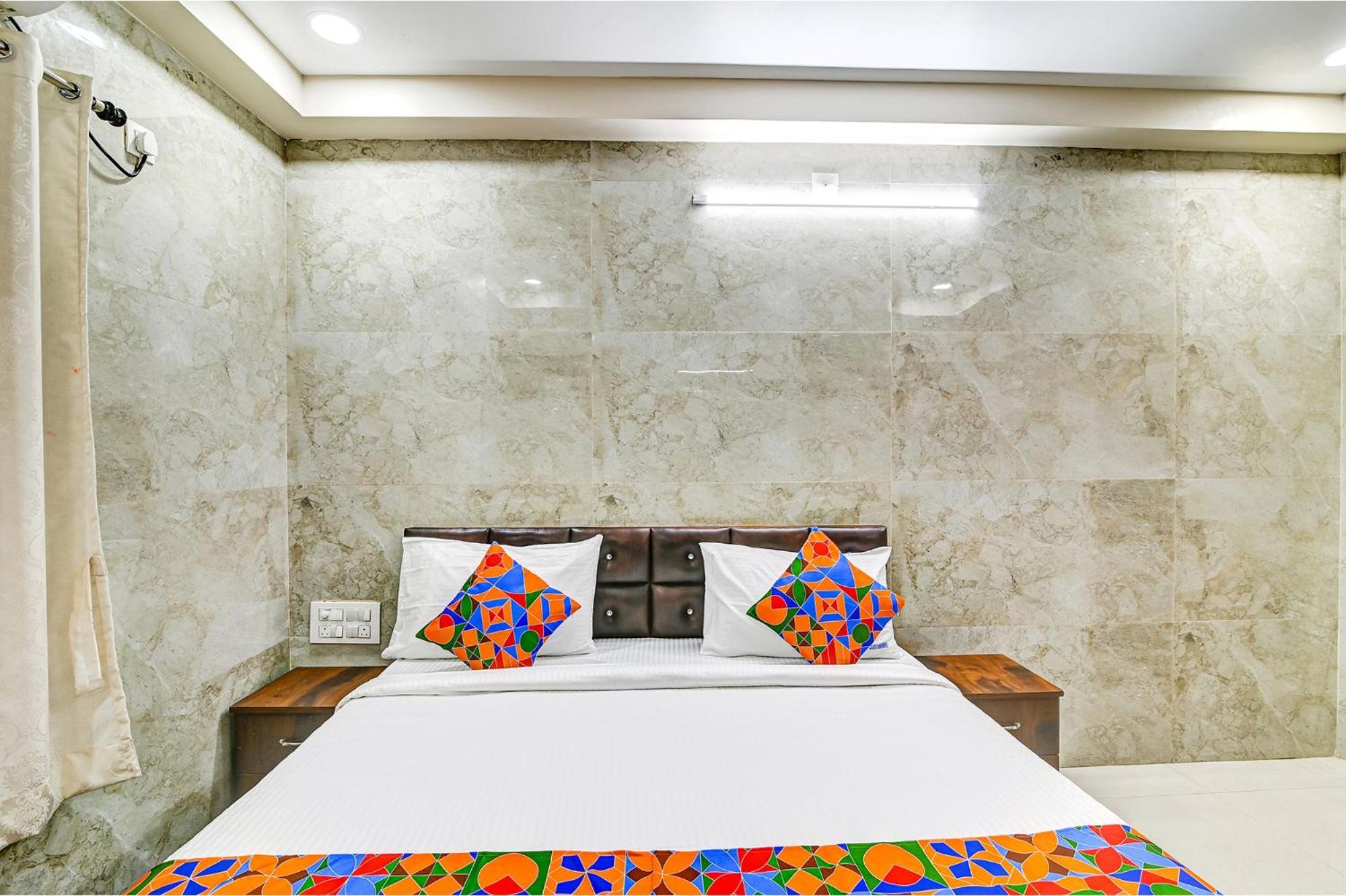 Fabhotel Srinivasa Guest House Tirupati Exteriör bild