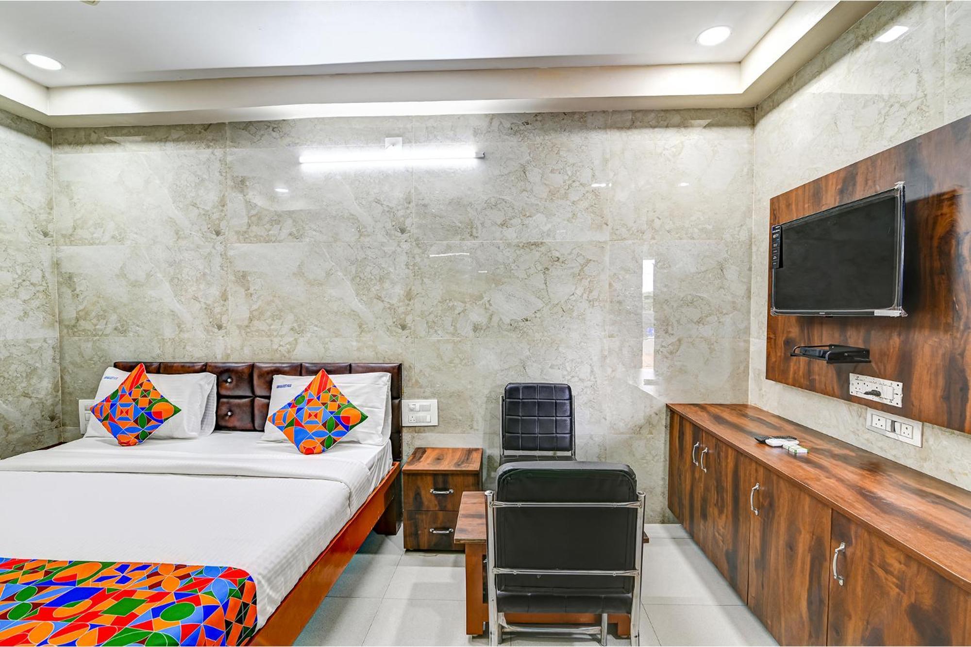 Fabhotel Srinivasa Guest House Tirupati Exteriör bild