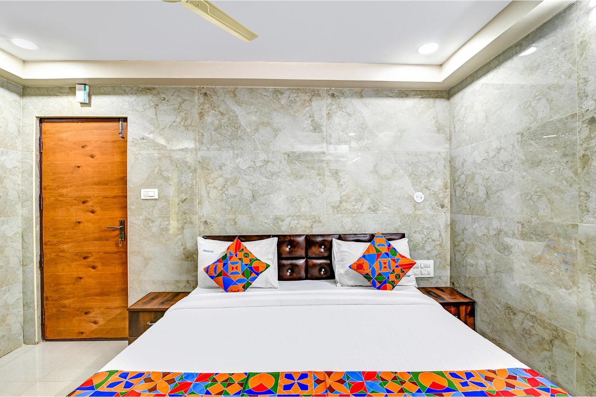 Fabhotel Srinivasa Guest House Tirupati Exteriör bild