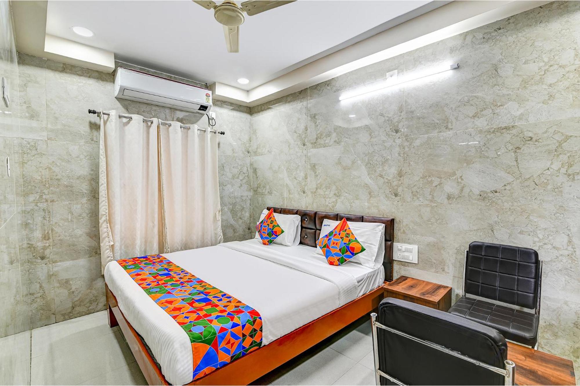 Fabhotel Srinivasa Guest House Tirupati Exteriör bild